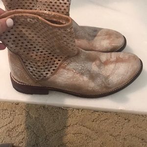 Bed Stu perforated  booties
